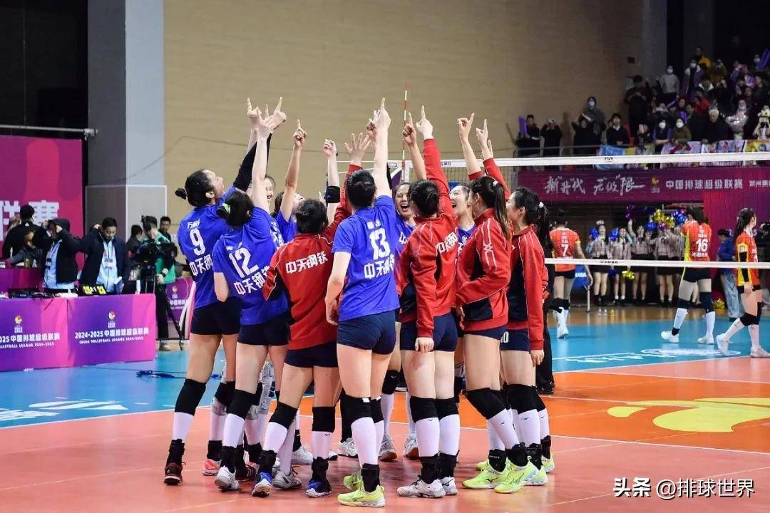 排球选手发挥出色,荣膺最佳MVP 排球选手发挥出色,荣膺最佳MVP