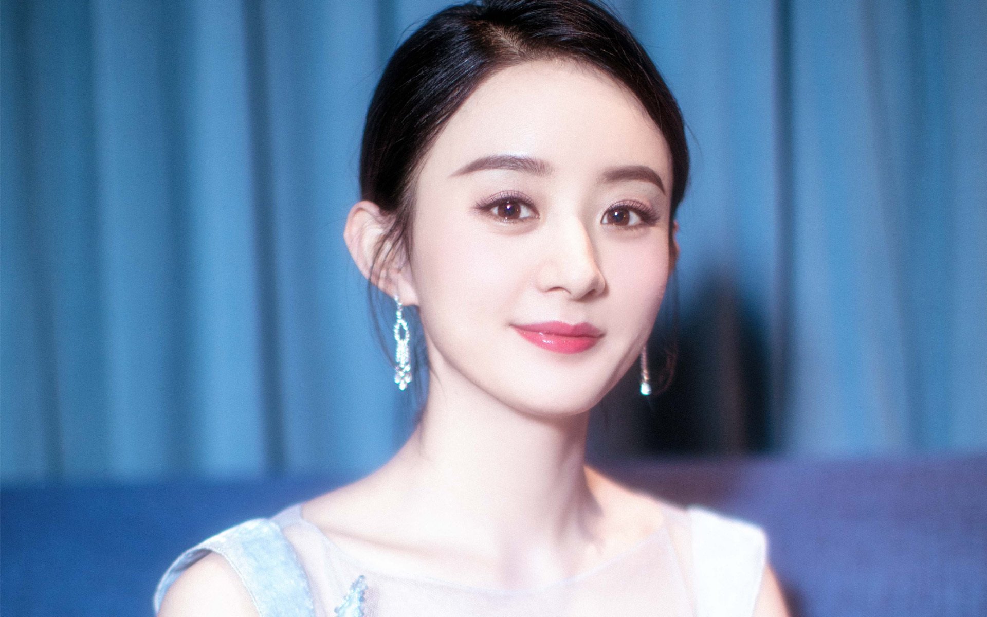 马赛的烈焰战车踏平佛罗伦萨，哈弗茨上演全能独角戏